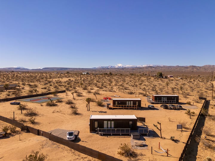 Joshua Tree Court | Pickleball | Plunge Pool | Spa
