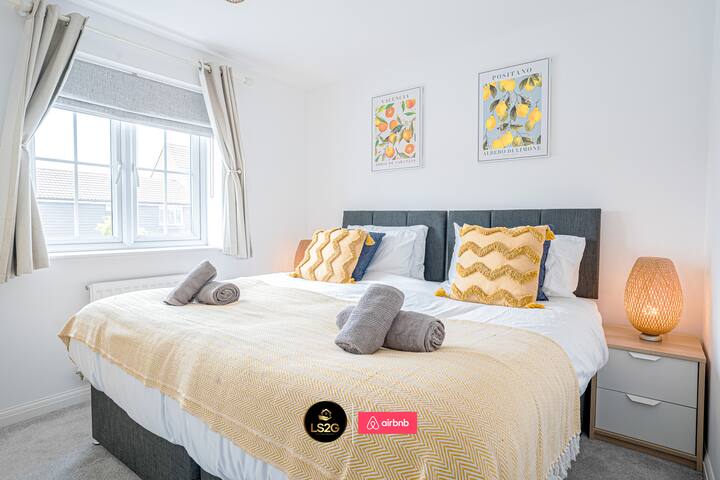 Спална соба од LS2G Кратки сместувања и сместување со дополнителни услуги