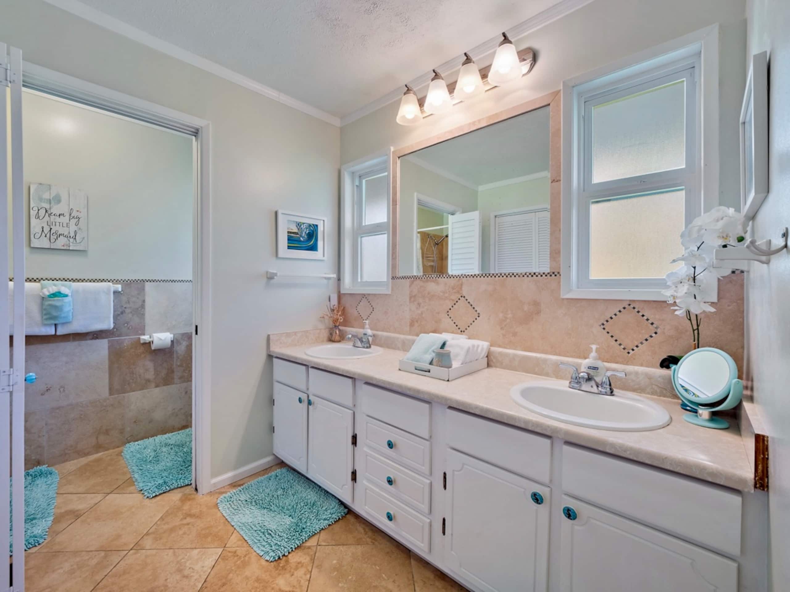 Home in Keaau · ★5.0 · 4 bedrooms · 6 beds · 2 private baths - Image 27