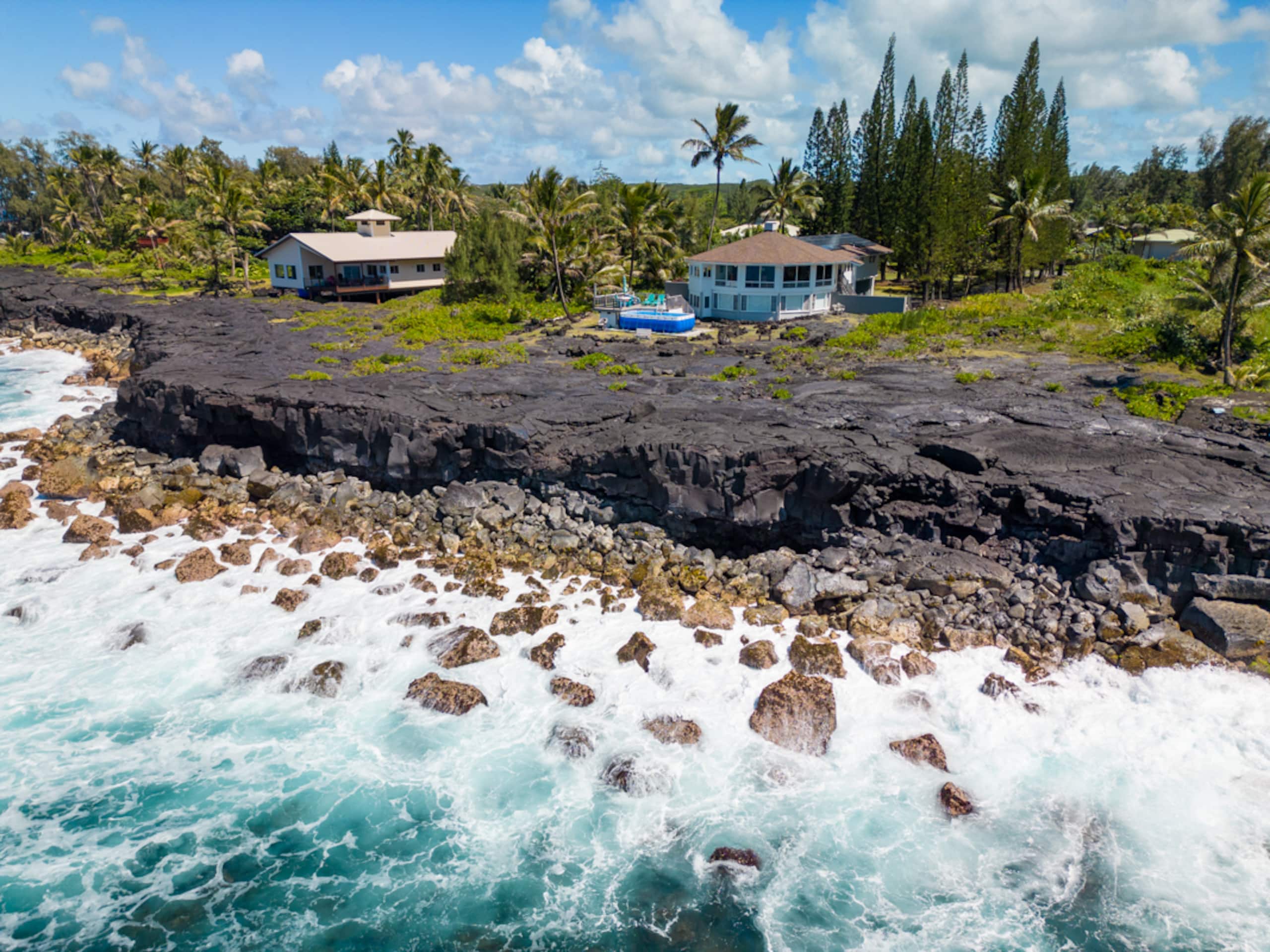 Home in Keaau · ★5.0 · 4 bedrooms · 6 beds · 2 private baths - Image 40