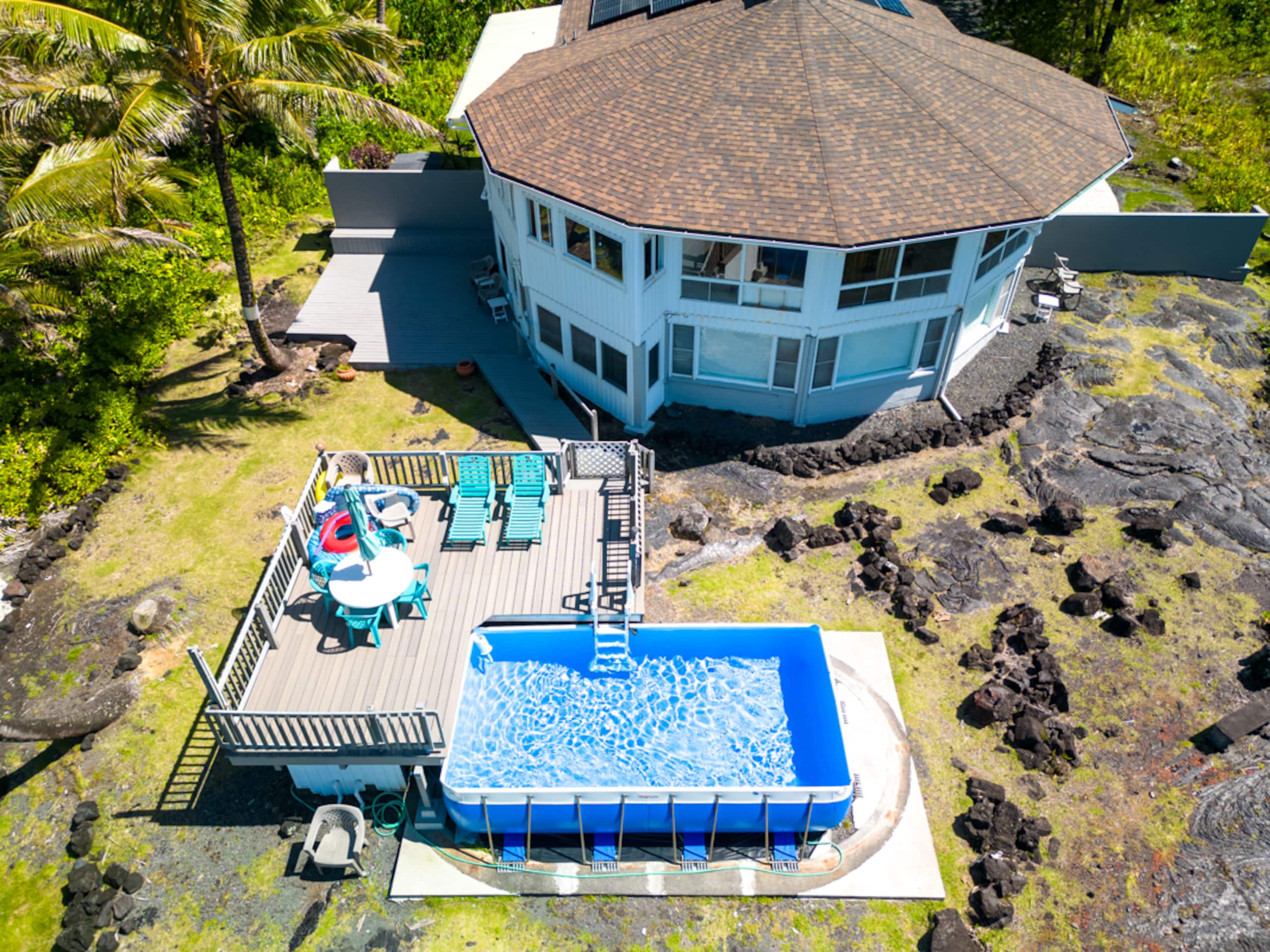 Home in Keaau · ★5.0 · 4 bedrooms · 6 beds · 2 private baths - Image 38
