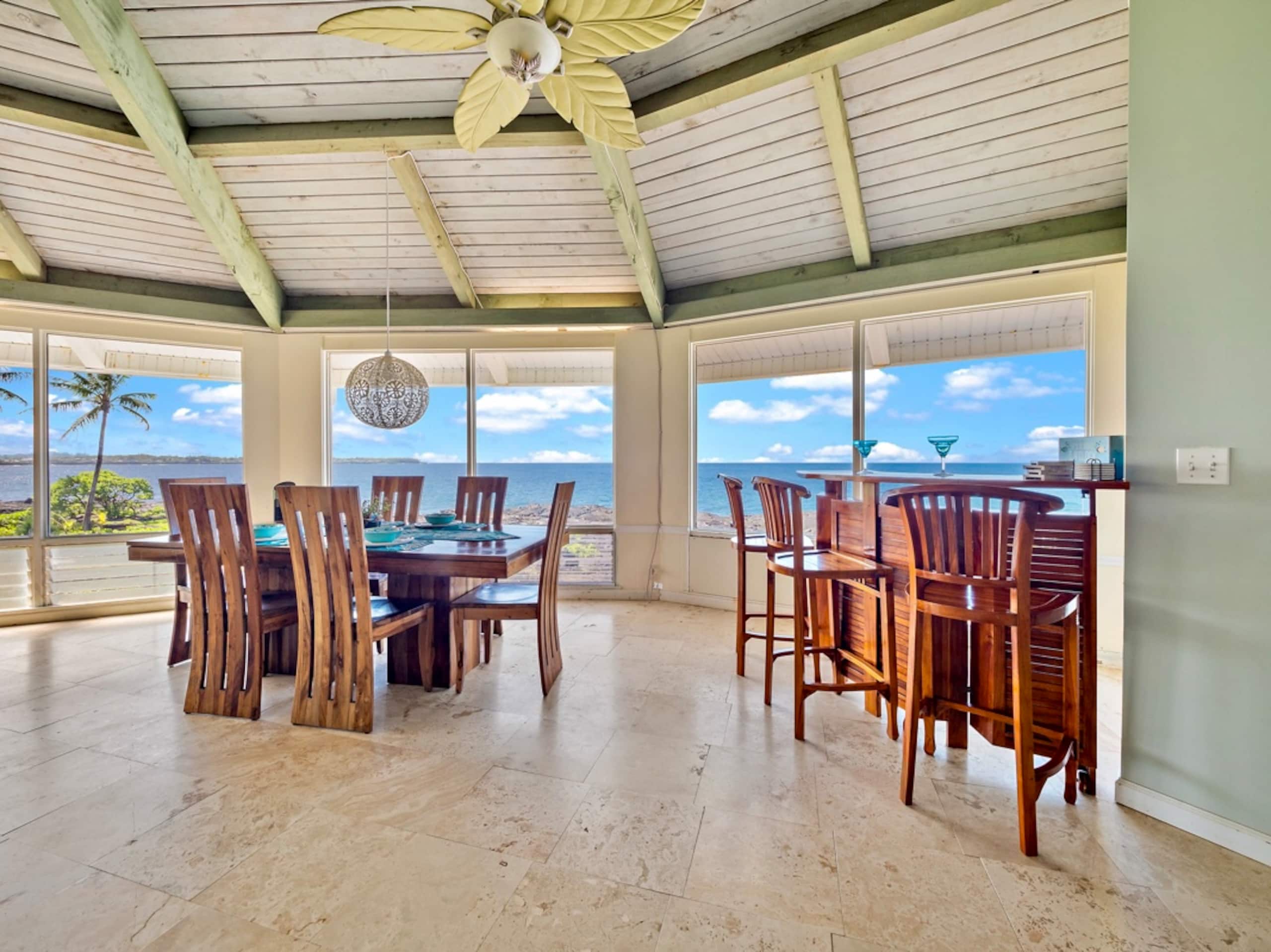 Home in Keaau · ★5.0 · 4 bedrooms · 6 beds · 2 private baths - Image 14