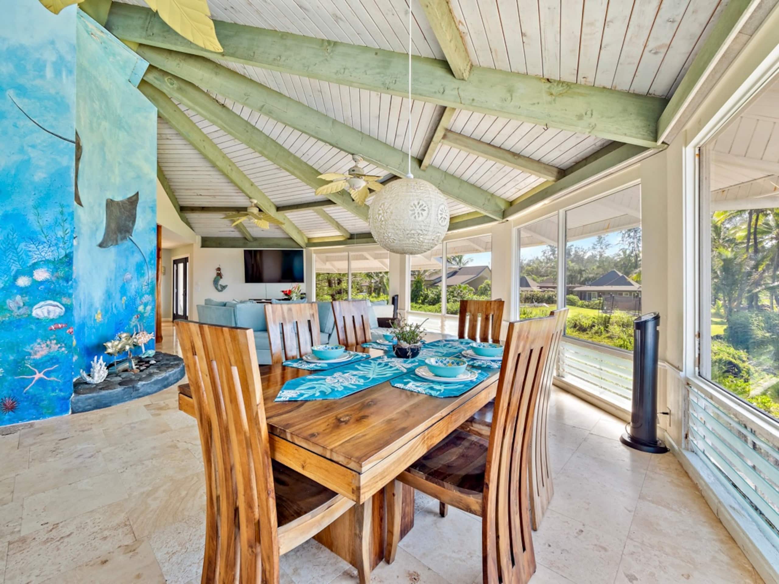 Home in Keaau · ★5.0 · 4 bedrooms · 6 beds · 2 private baths - Image 16