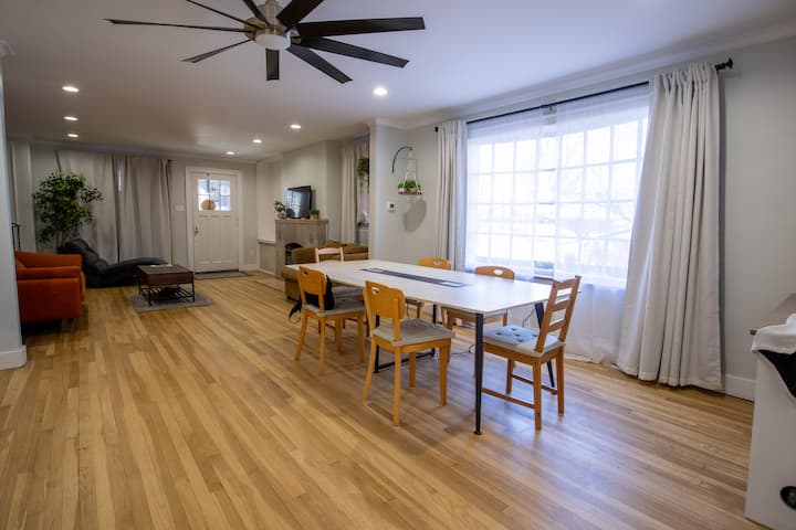 Highland Park Townhouse - Noah's Ark, West Mifflin
