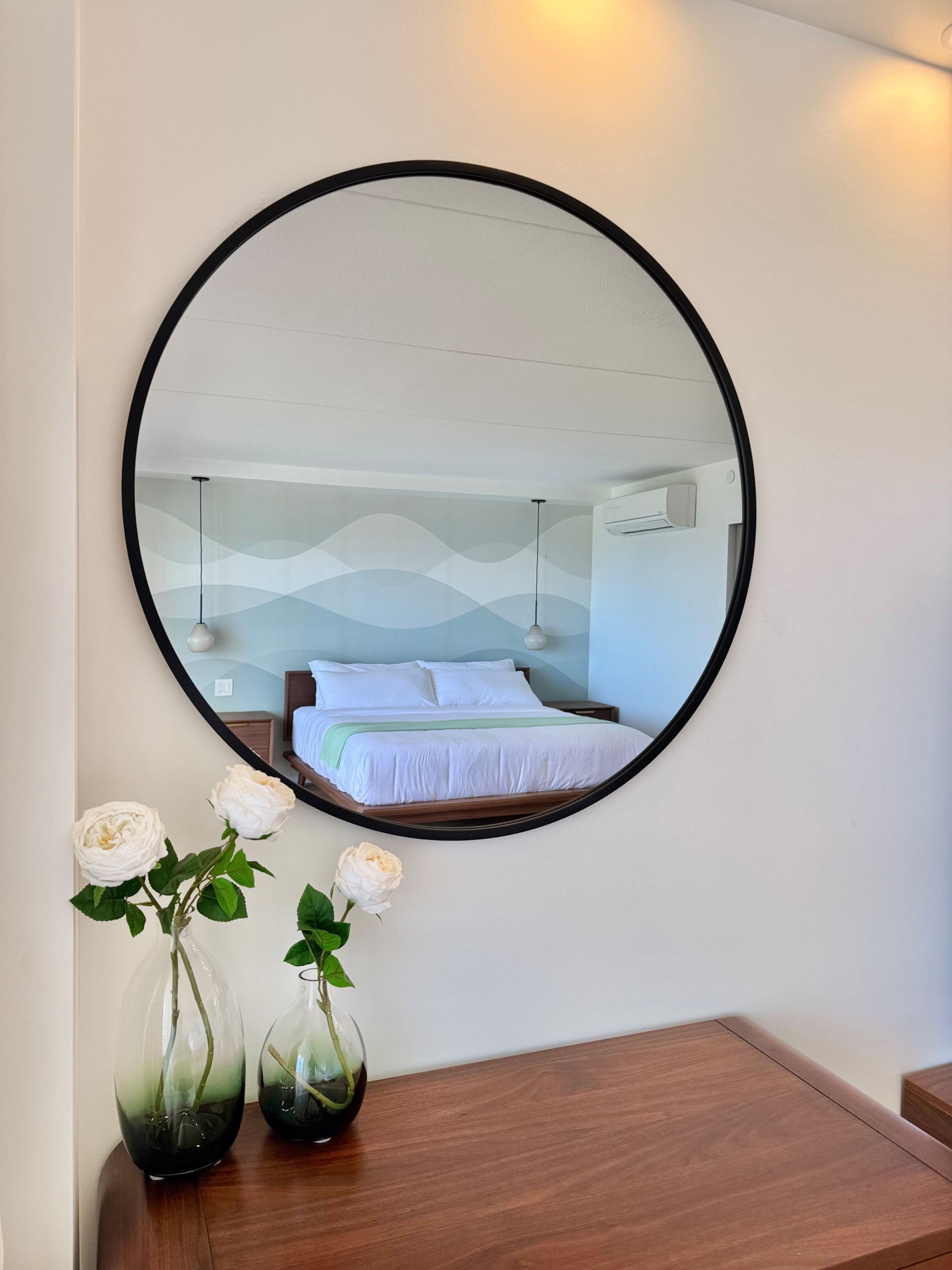 Condo in Honolulu · ★4.97 · 1 bedroom · 2 beds · 1 private bath - Image 12