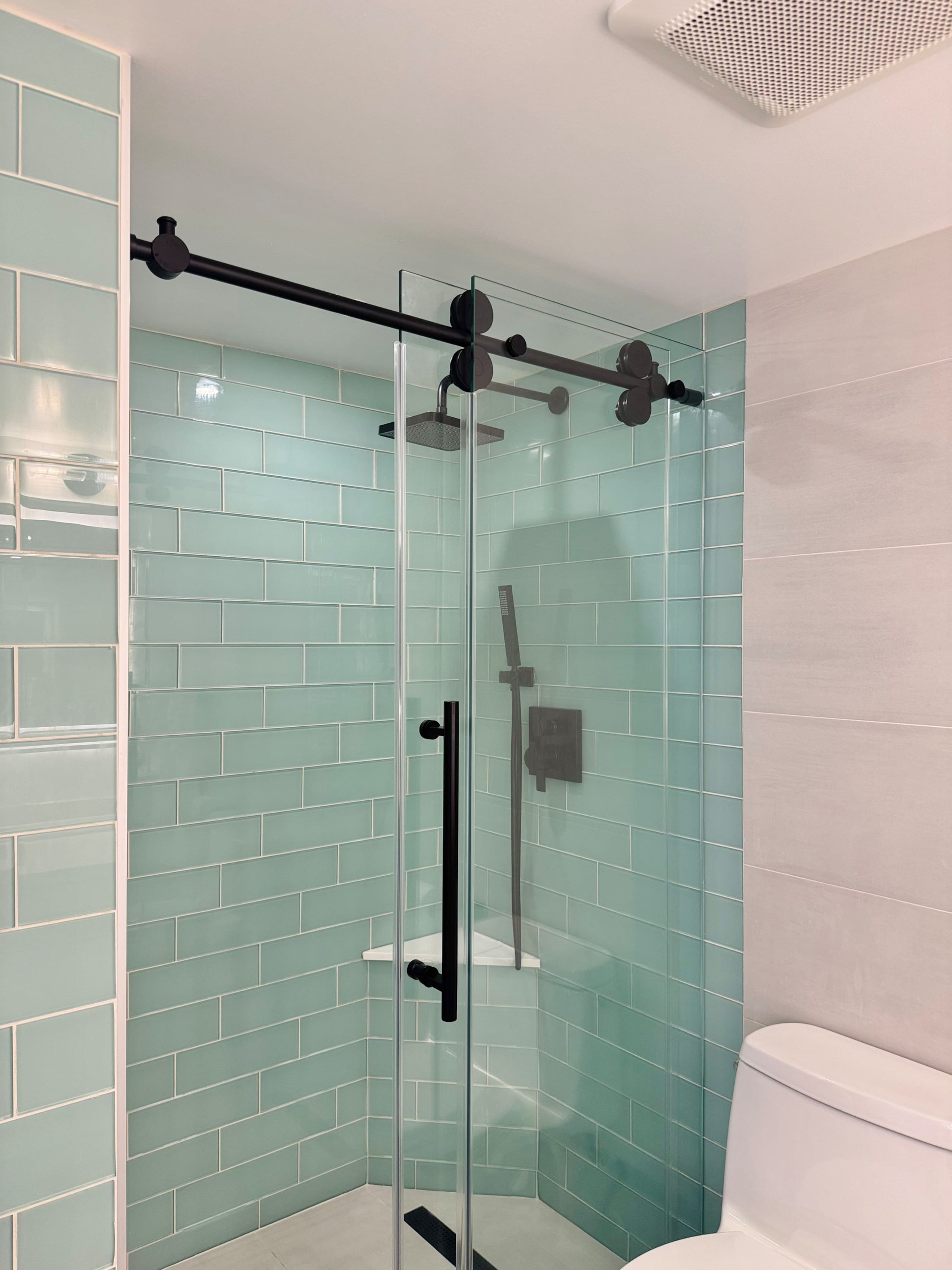 Condo in Honolulu · ★4.97 · 1 bedroom · 2 beds · 1 private bath - Image 26