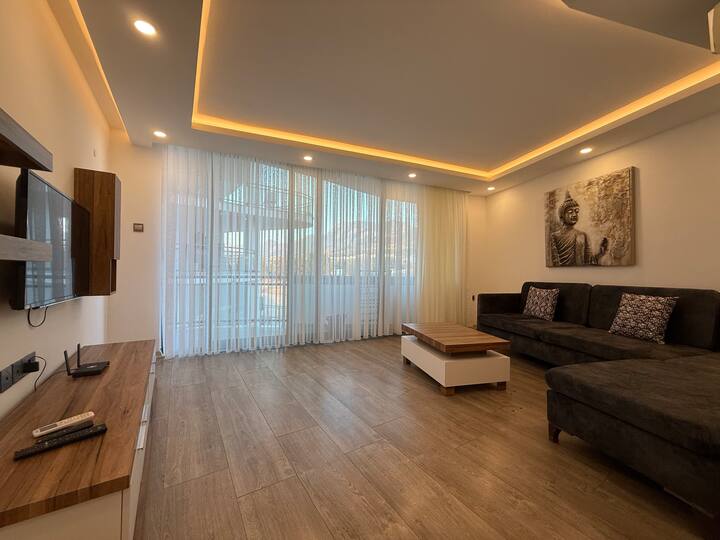 Girne Merkez | Modern 2+1 • Havuzlu Site İçInde - Kyrenia