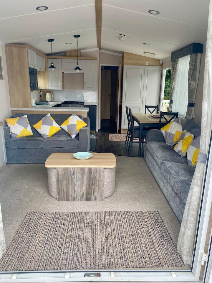 3 Bedroom Caravan
 Lower Hyde - Shanklin