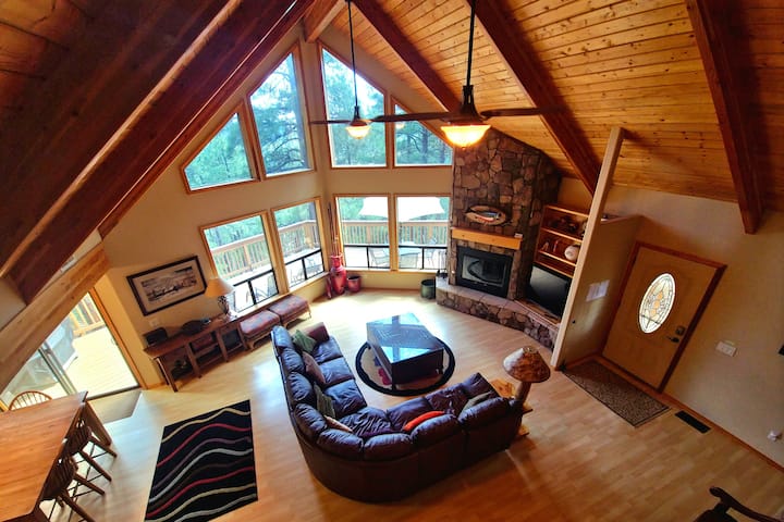 Spacious Family Mountain Cabin~fireplace~near Lake - Munds Park, AZ