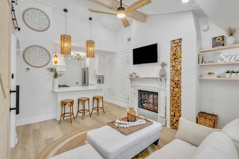 Top performing Airbnb: Historic & Near ATL Downtown Attractions in English Avenue