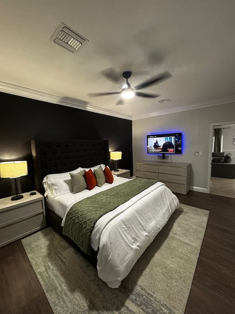 Spacious Sophisticated Get Away!