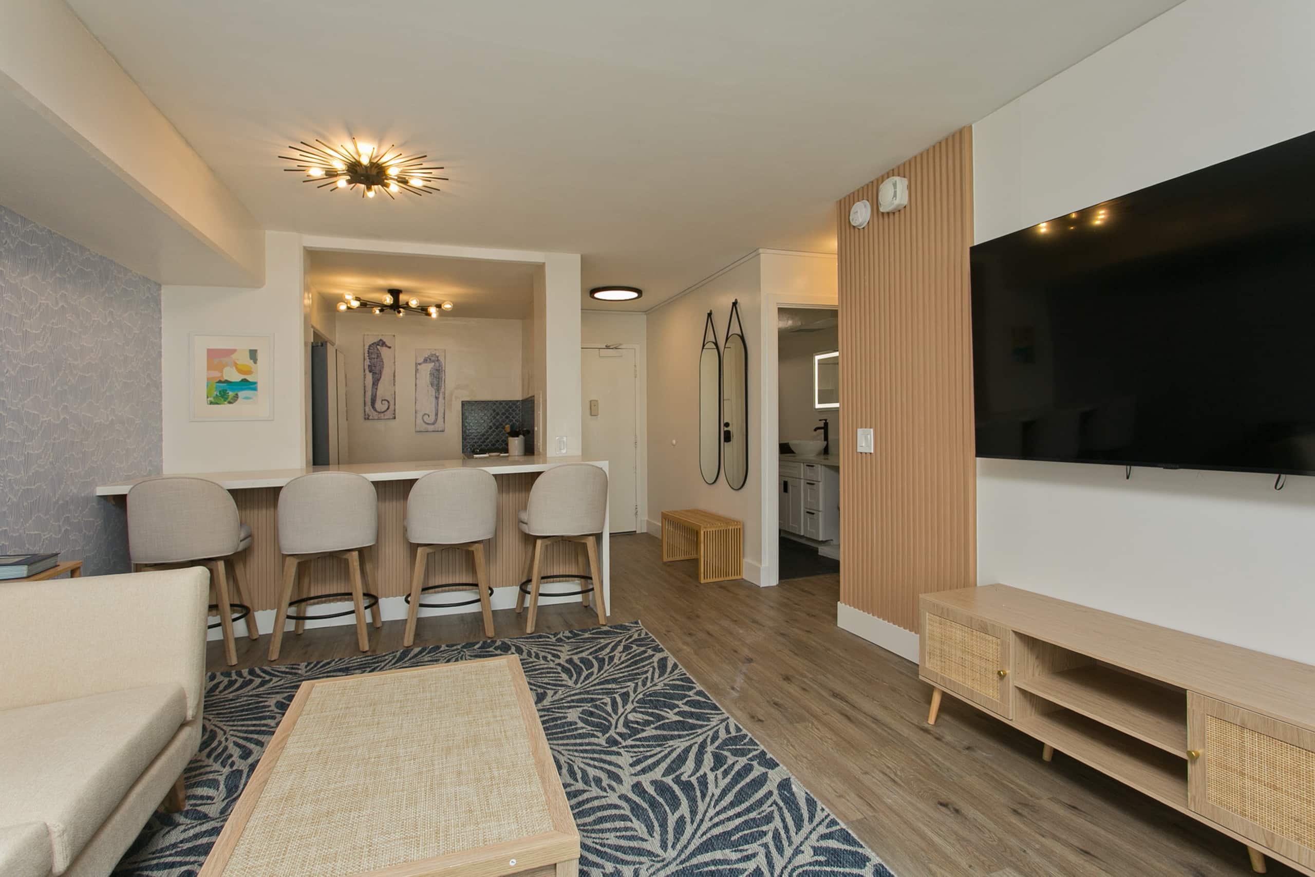 New Stylish Retreat With 5 Bed 2 Bath Ocean View! - Image 2