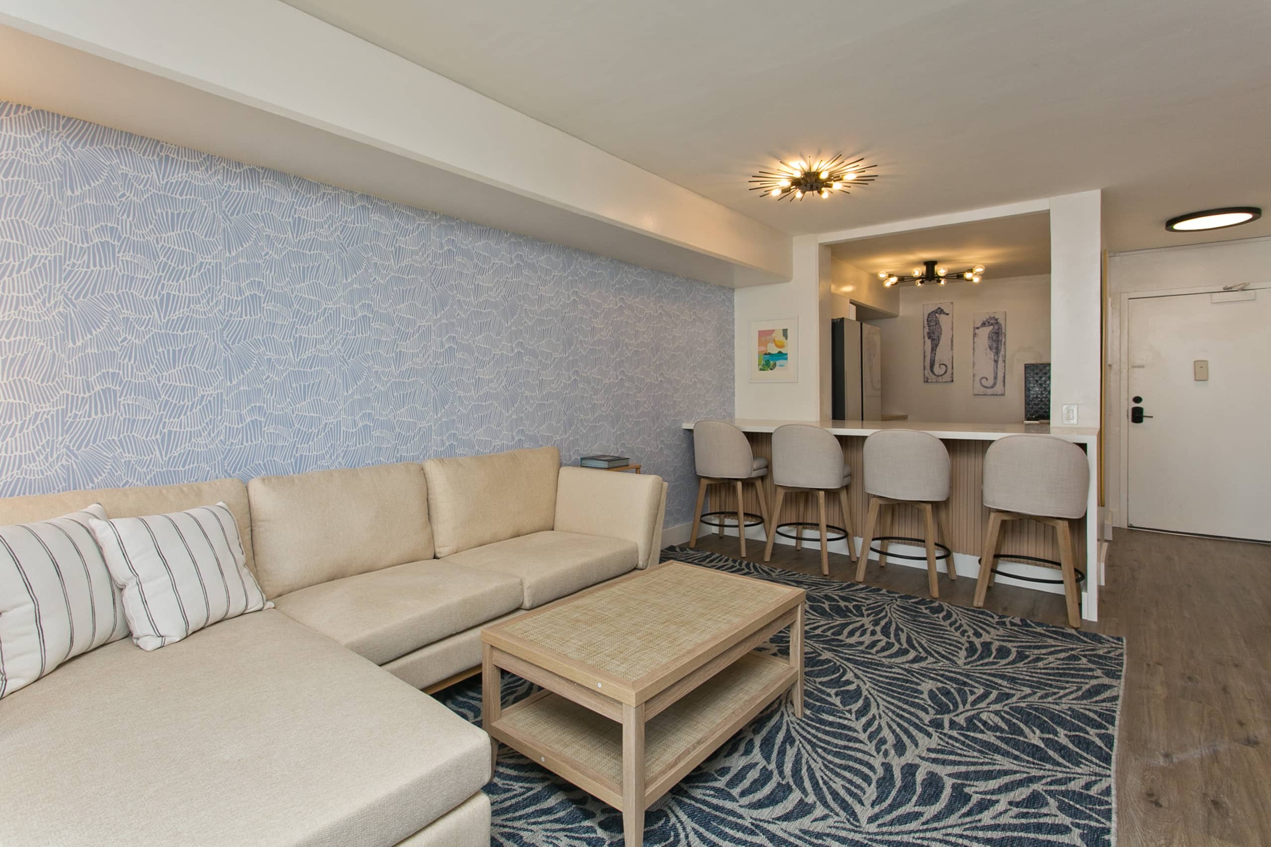 New Stylish Retreat With 5 Bed 2 Bath Ocean View! - Image 3
