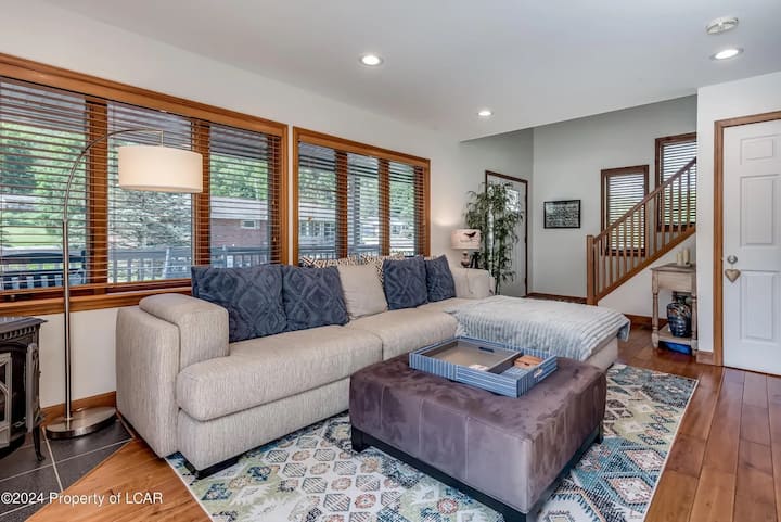 House Right On Harvey's Lake - Dallas, PA