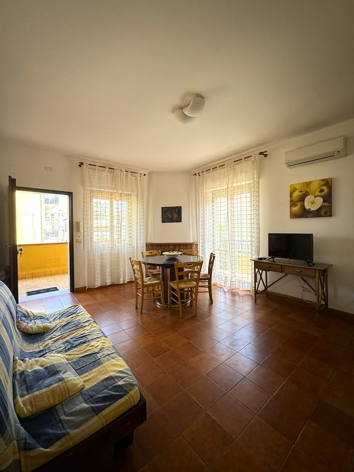 Three-room Apartment N.5 With Balcony Near The Sea - Nocera Terinese