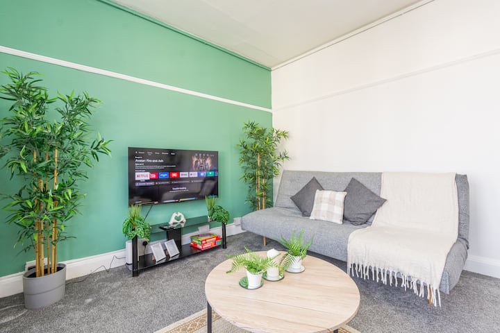 Cottage Flat With Games Table, Parking & Near Tube - Londres