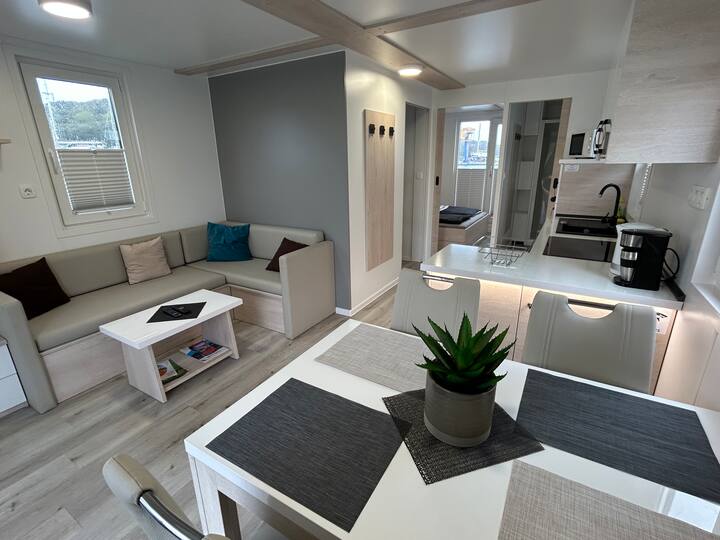 Floating House Luxury Sea Oasis - Pula