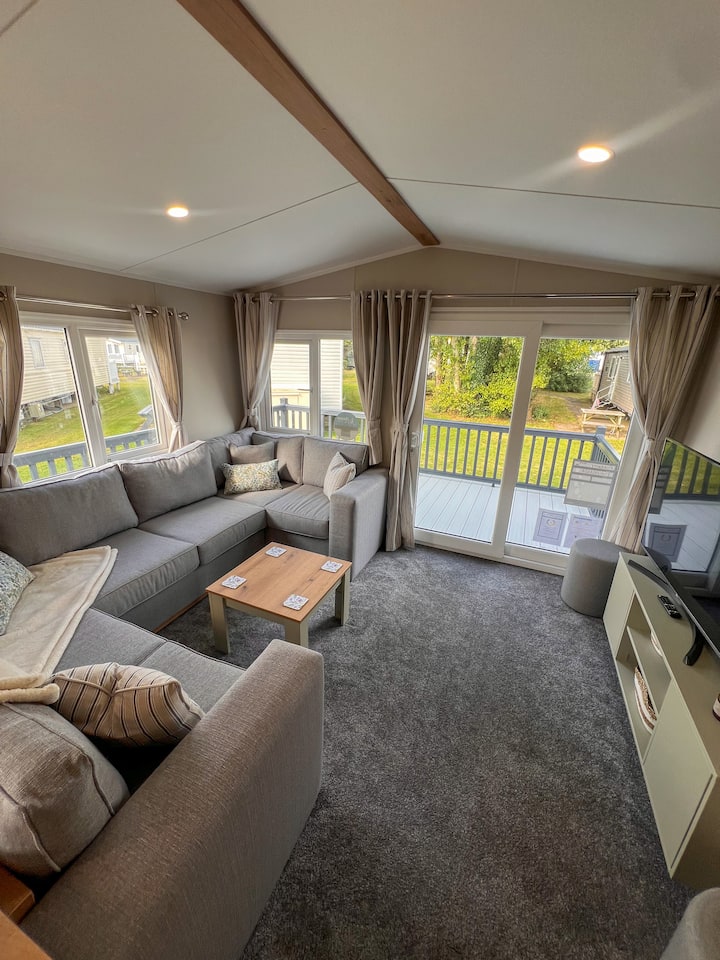 Luxury 2025 Static Caravan - Tenby
