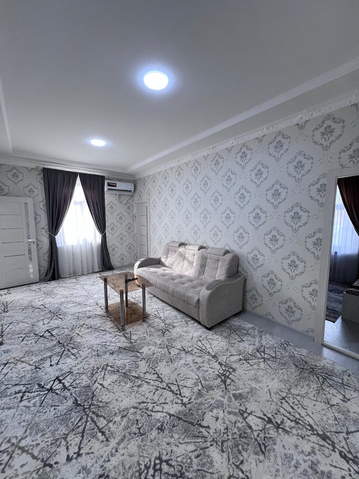 Lux Apartament - ウズベキスタン