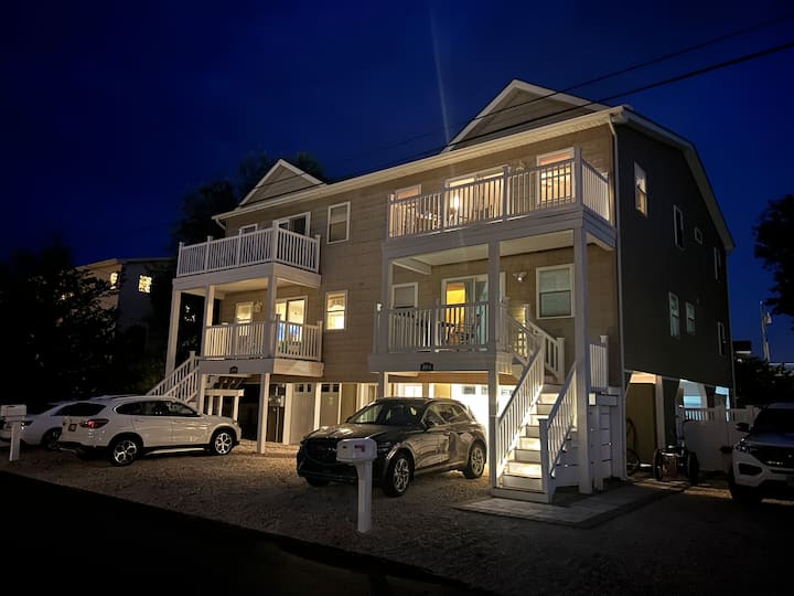 Roxie House 6th From The Beach. - Harvey Cedars, NJ