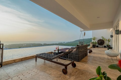 Six By The Sea-6bed Sea view villa 2 mins to beach