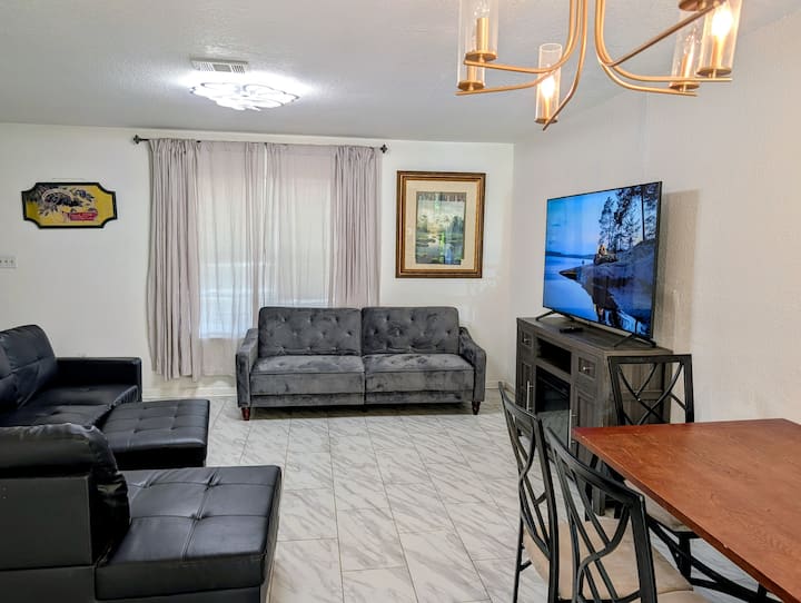 [4br/3ba] Crew|tv All Room|4 Mins 2 Fsu (1260) - Tallahassee, FL