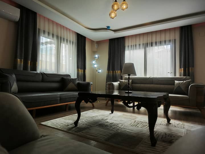 7+1 Villa Urla İSkele'de - Urla