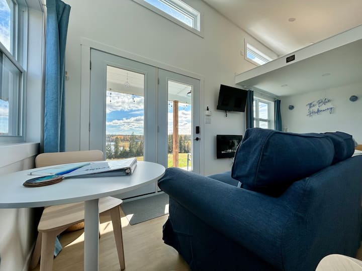 The Blue Hideaway - New Brunswick