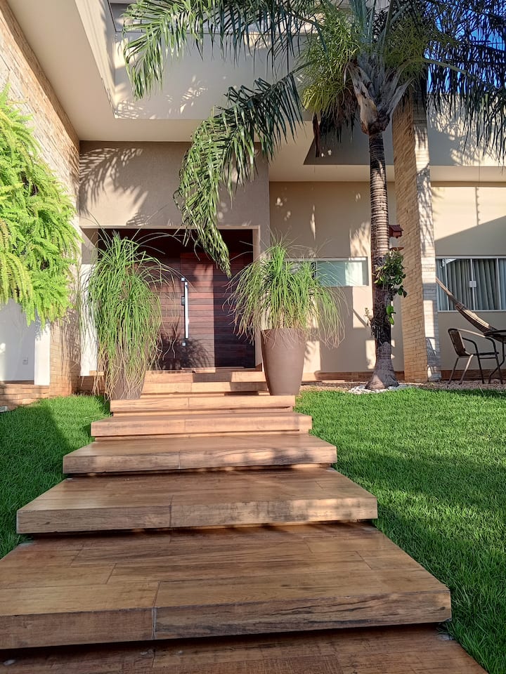 2 min from the mall, fully air-conditioned, well located
