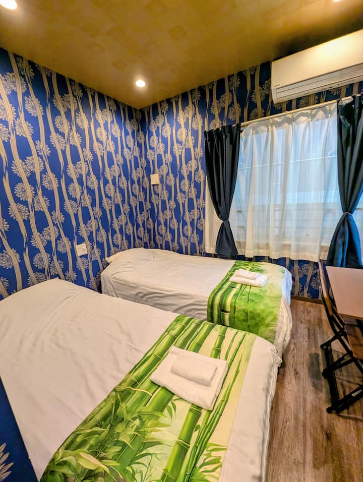J 2020/newly‐built/One stop Shinjuku/2 single beds