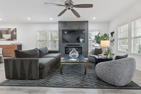 Top Airbnb: The Orange on Knighton in South Fulton