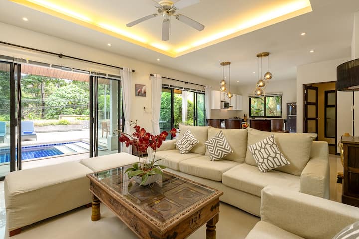 Ao Yon- Contemporary 3-bedroom Private Pool Villa - Phuket