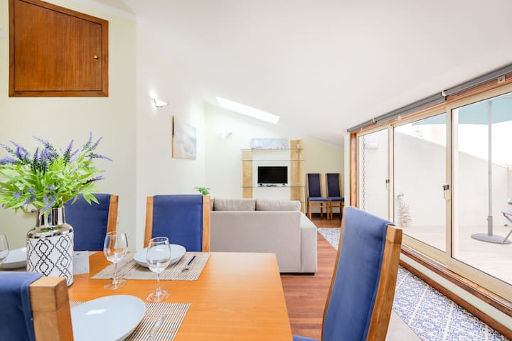 Top Floor Retreat In Espinho - Espinho