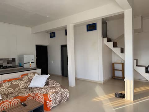 Airbnb performant: 2-room apartment with Mezzanine Big Terrace à Mayotte