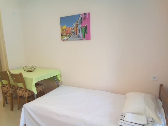 Listing in Lefkadas