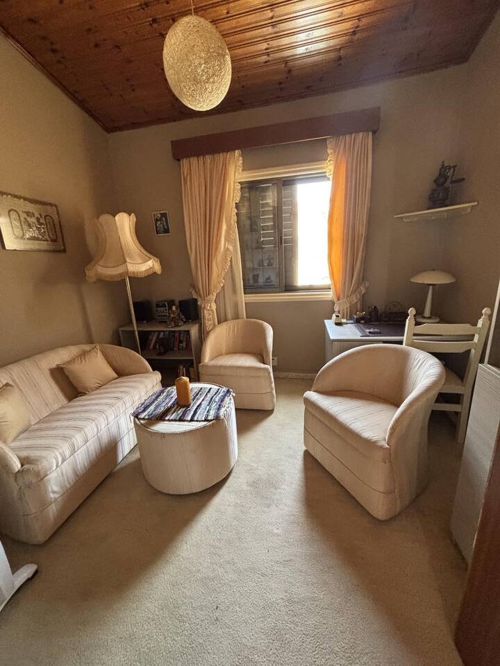 Beach House 1 Minwalk-garden-2br - Larnaca