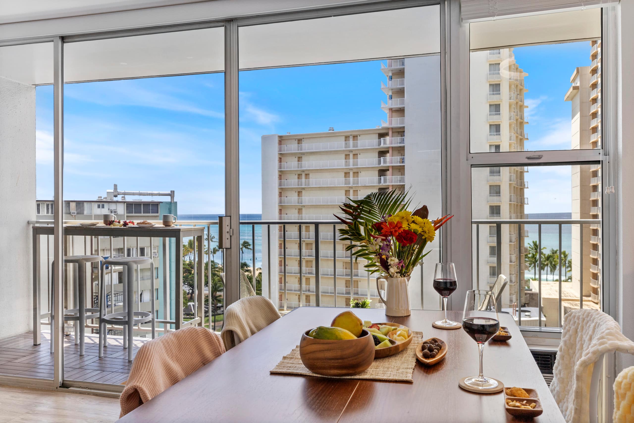 Condo in Honolulu · ★4.75 · 1 bedroom · 4 beds · 2 private baths - Image 17