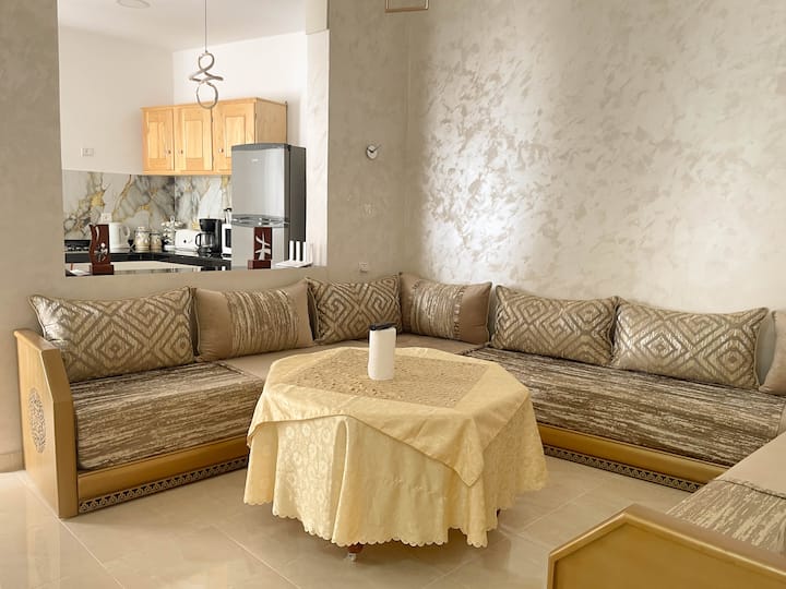 Appartement Rez-de-chaussée Au Centre-ville - Al Hoceima