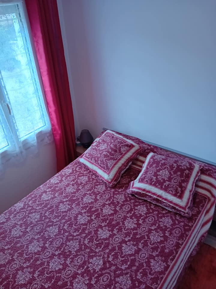 საძინებელი 2