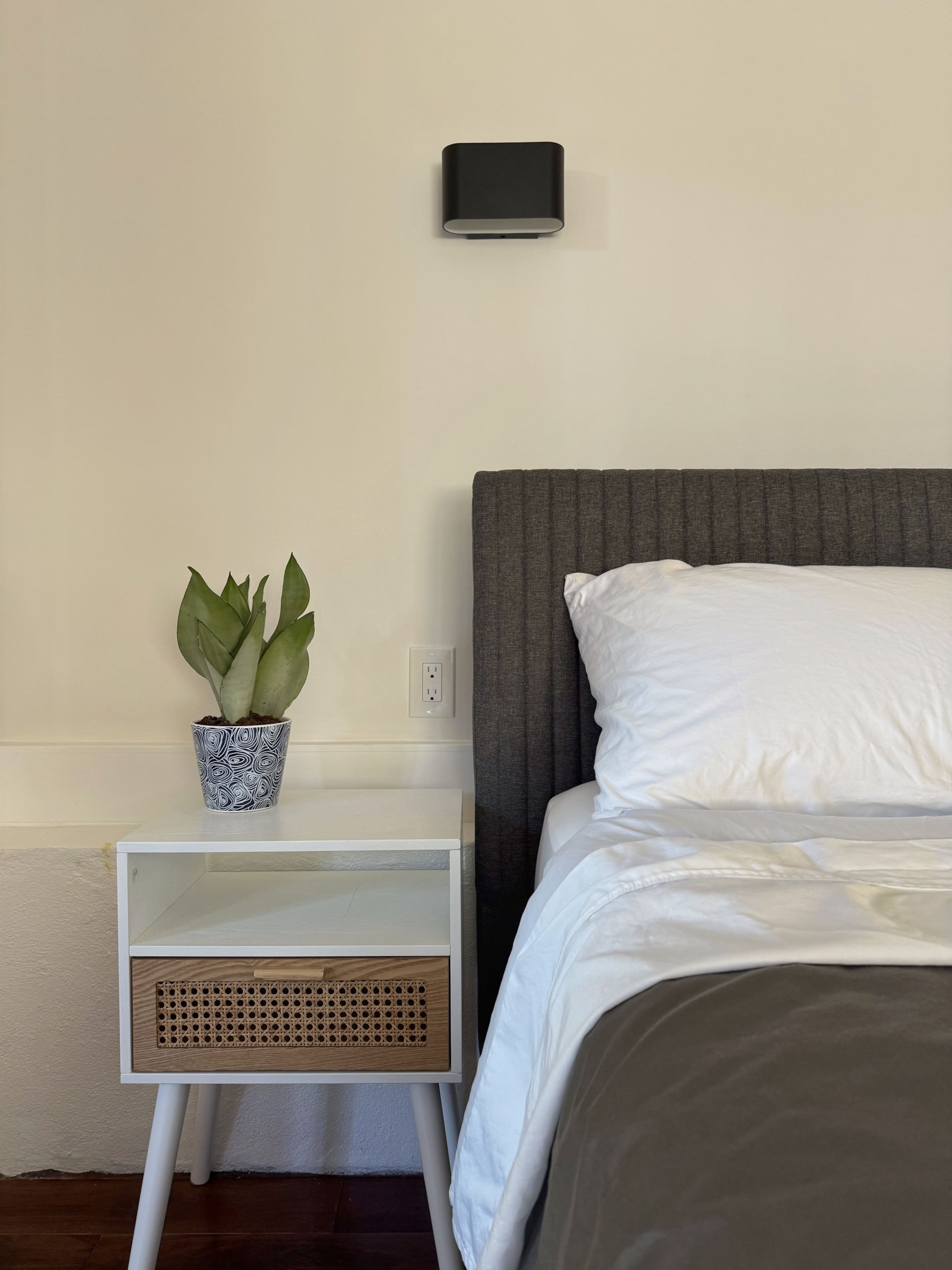 Home in San Francisco · ★4.96 · 1 bedroom · 1 bed · 1 bath - Image 7