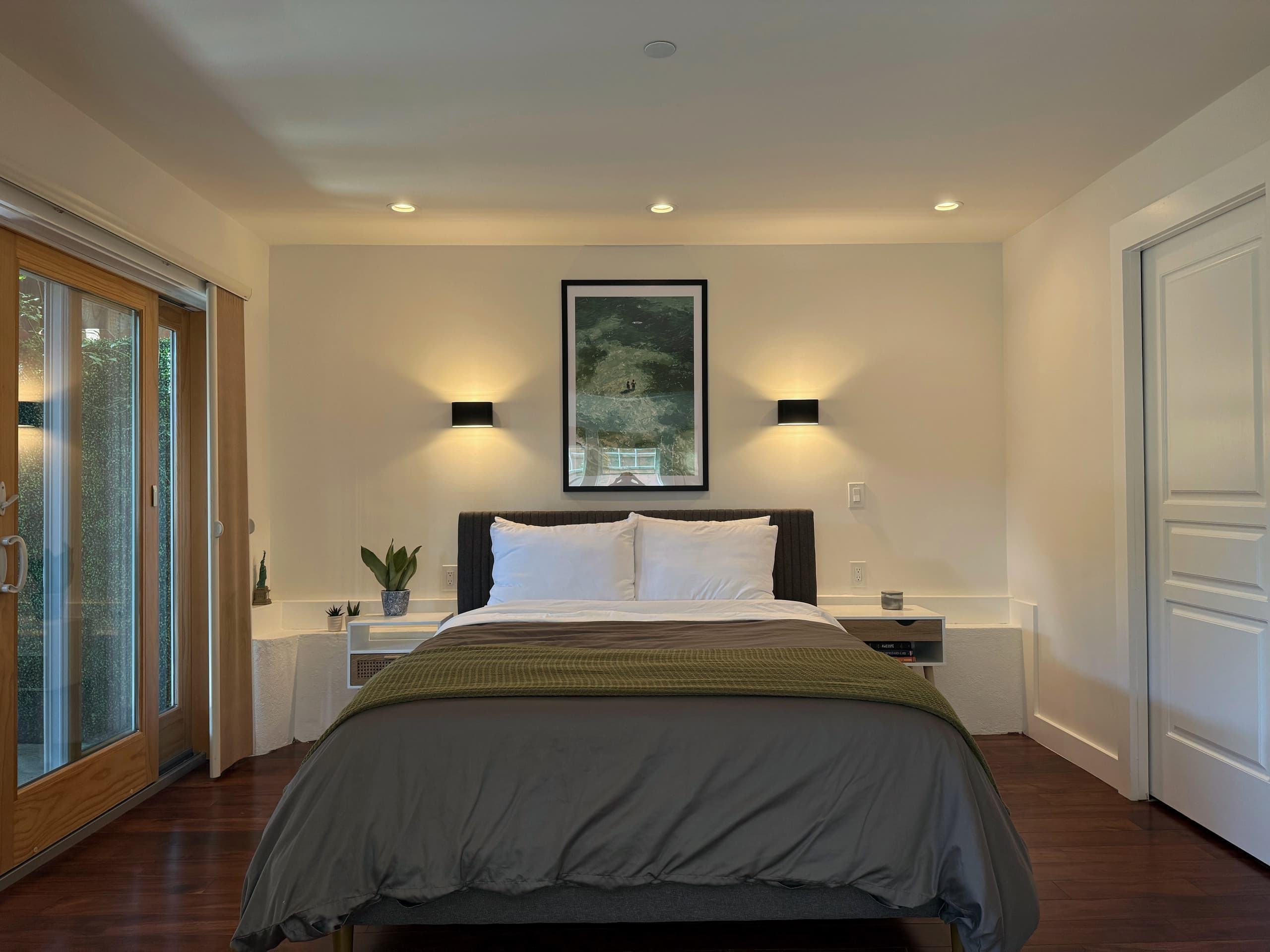 Home in San Francisco · ★4.96 · 1 bedroom · 1 bed · 1 bath - Image 6