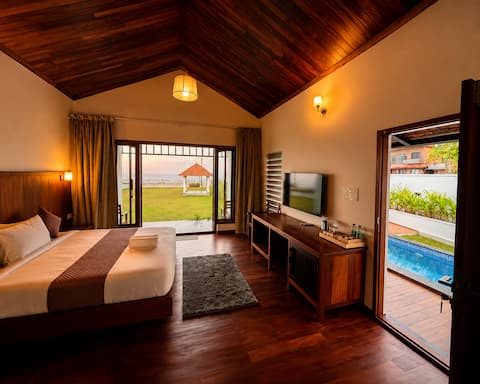 Ocean Edge | Luxury Private Pool Beach Villa