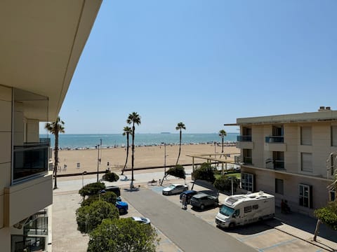 Seaview Balcony 1Bdr Apartment