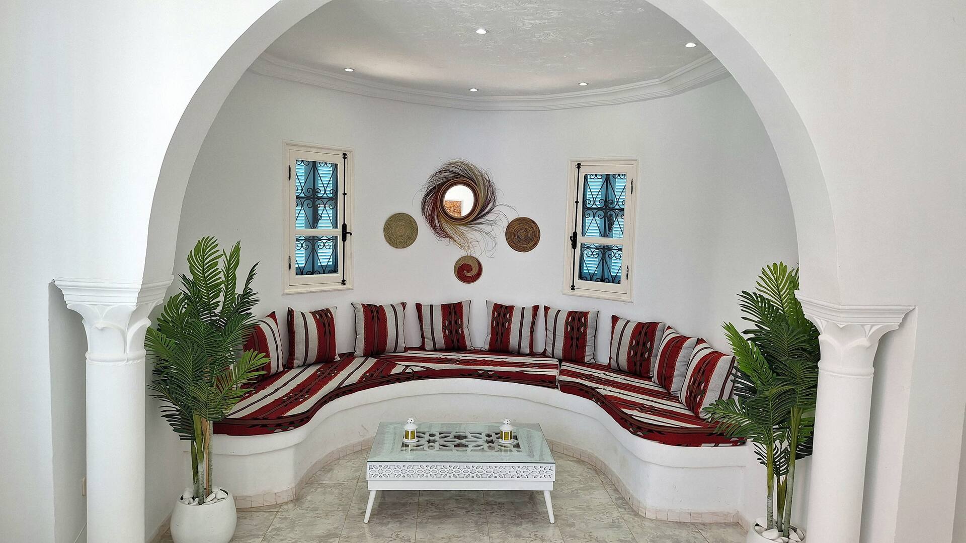 The blue house with pool, not overlooked, in Midoun — photo 3