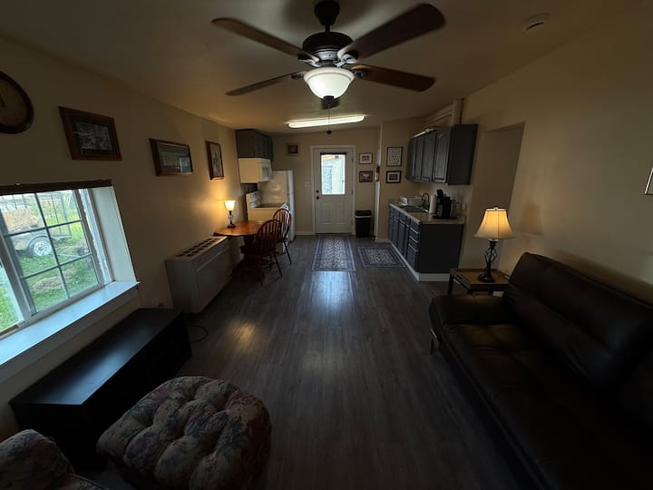 Cute Cottage, Near Airport! - Anchorage, AK