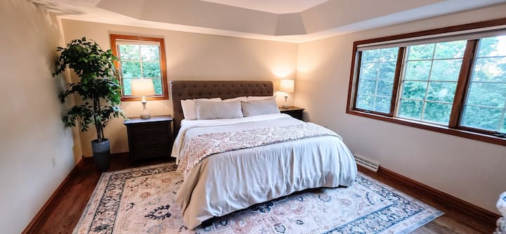 غرفة النوم الرئيسية