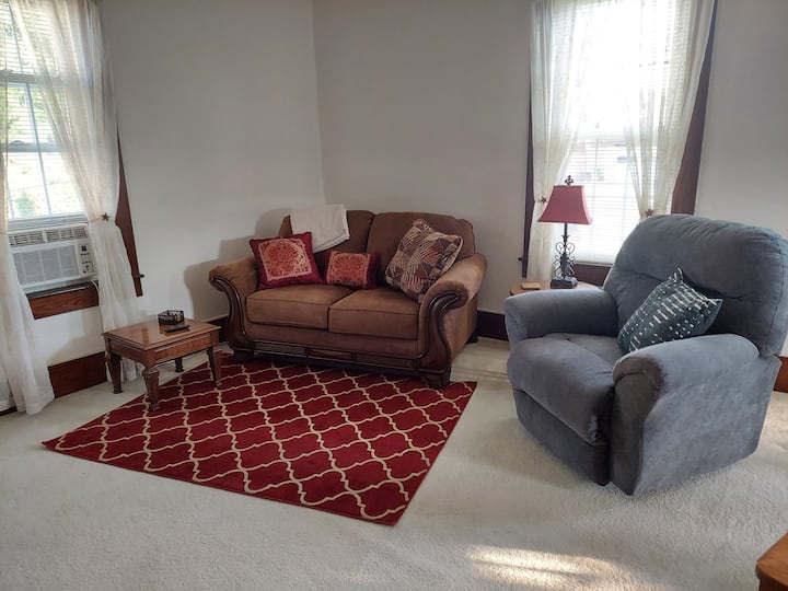 The Henderson House - Apartment B - Brookville, PA