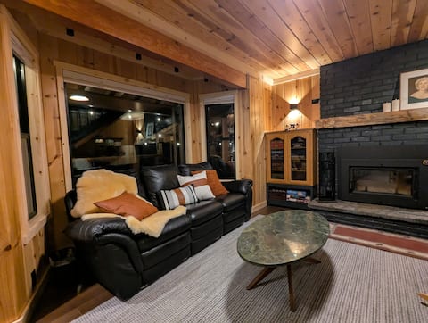 Successful Airbnb property: Rustic Modern Dorrington Cabin in Dorrington