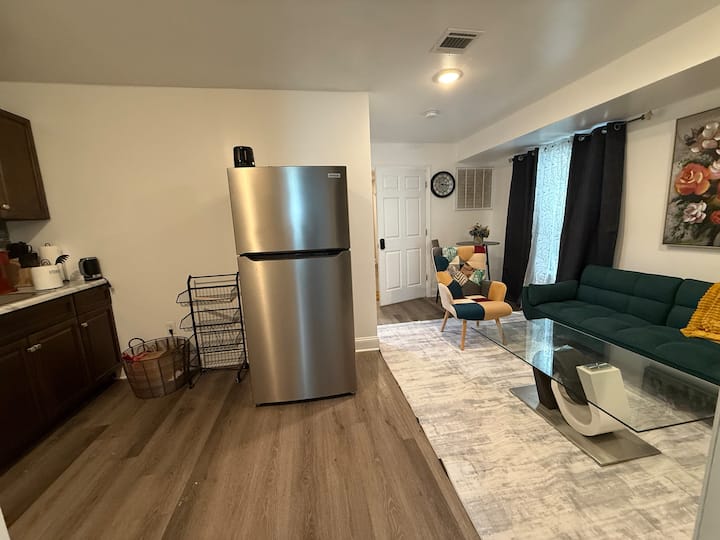The 22 On Rose Garden Suite| Near Met Life Stadium - Hawthorne, NJ