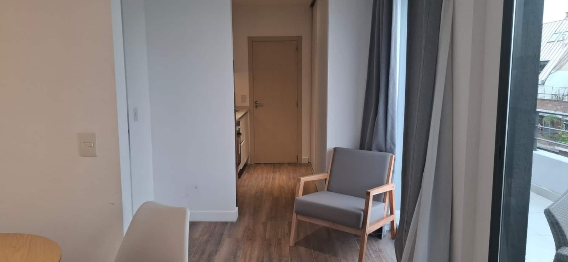 Kitnet em Palermo no 9º andar com varanda